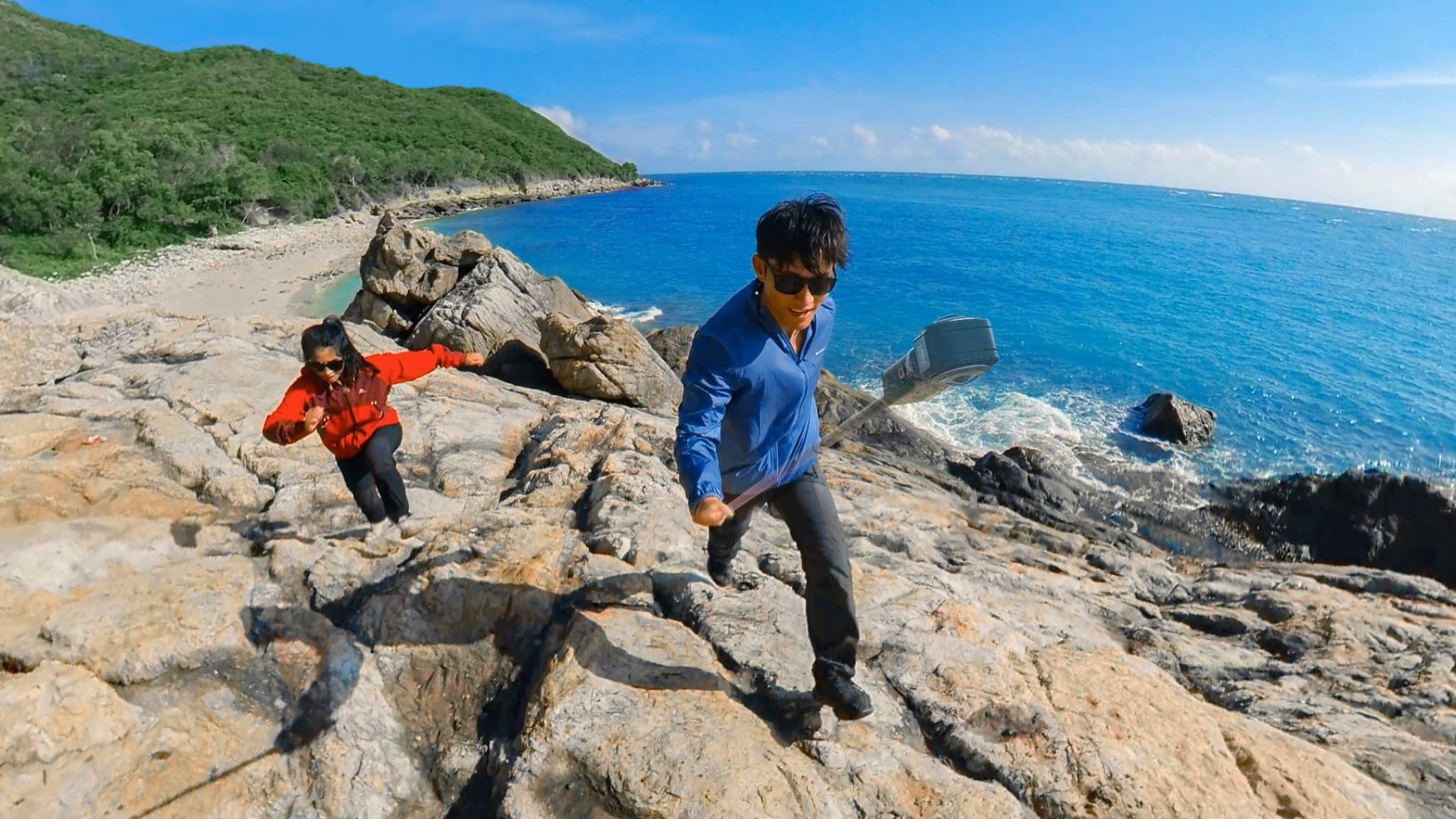 Insta360 One RS 1 Inch 360 Invisible Selfie Stick 2