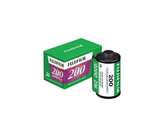 FUJIFILM 200 Color Negative Film (35mm Roll Film, 36 Exposures)
