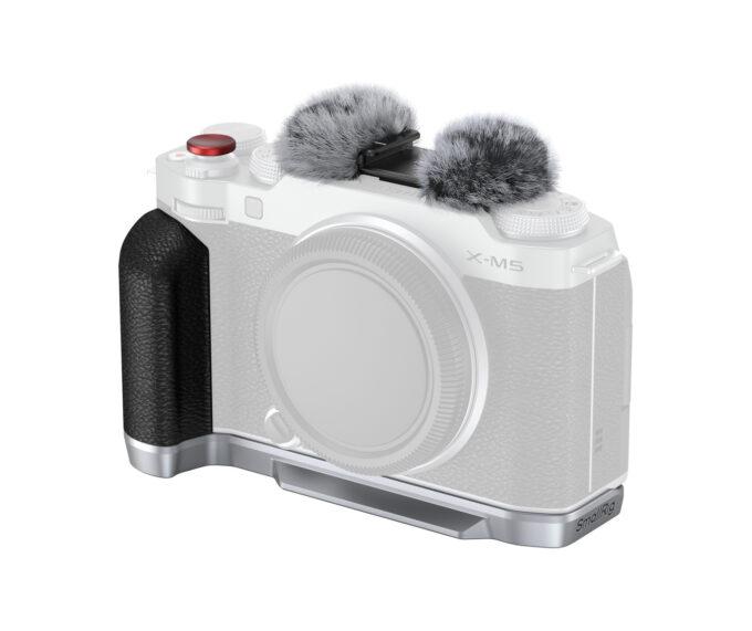 SmallRig 4875 L-Shape Mount Plate with Silicone Handle for FUJIFILM X-M5 (Silver)