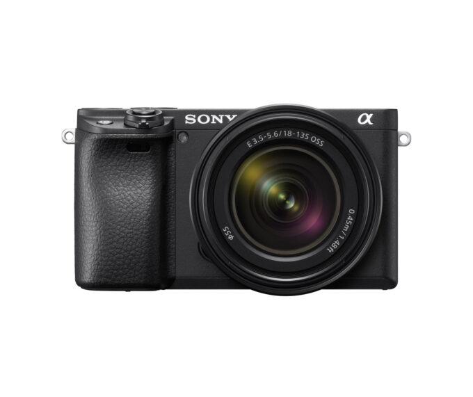 Sony α6400 Body with 18-135mm Zoom Lens (Black)